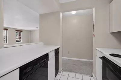 33 Chestnut Street #104, Boston, MA 02129 - Photo 4