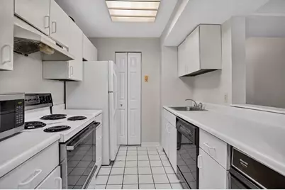 33 Chestnut Street #104, Boston, MA 02129 - Photo 4