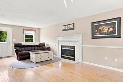 86 Pond, Methuen, MA 01844 - Photo 2