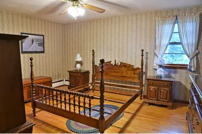 11 Almon Ave, West Springfield, MA 01089 - Photo 16