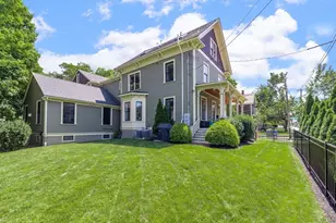 160 Walnut St, Newton, MA 02460 - Photo 2