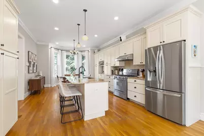 160 Walnut St #A, Newton, MA 02460 - Photo 6