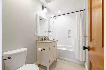 160 Walnut St #A, Newton, MA 02460 - Photo 16