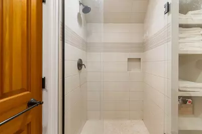 160 Walnut St #A, Newton, MA 02460 - Photo 20