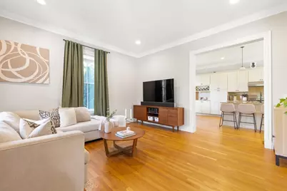 160 Walnut St #A, Newton, MA 02460 - Photo 4