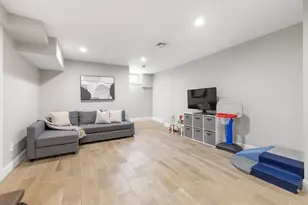 160 Walnut St, Newton, MA 02460 - Photo 24