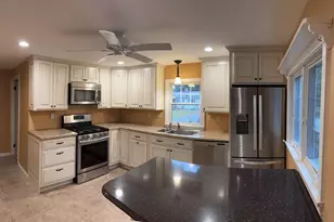 15 Wenonah Dr, Ludlow, MA 01056 - Photo 2