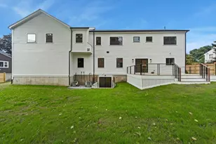 35 Fairview Ave, Lynnfield, MA 01940 - Photo 36