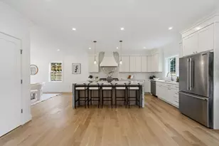 35 Fairview Ave, Lynnfield, MA 01940 - Photo 4