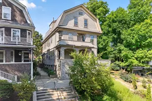 103-105 Colbourne Crescent, Brookline, MA 02445 - Photo 32