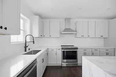 61 McAlee Ave, Framingham, MA 01702 - Photo 4