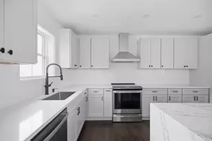 61 McAlee Ave, Framingham, MA 01702 - Photo 4