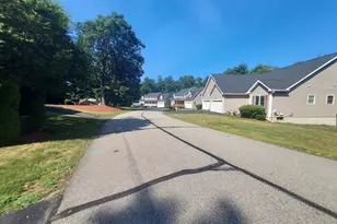 17 Oakes Cir, Millbury, MA 01527 - Photo 34