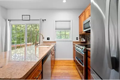 17 Oakes Cir #17, Millbury, MA 01527 - Photo 8