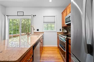 17 Oakes Cir, Millbury, MA 01527 - Photo 8