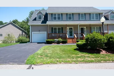 17 Oakes Cir #17, Millbury, MA 01527 - Photo 1