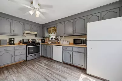 251 Totman Street, Lowell, MA 01854 - Photo 8