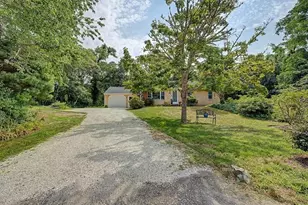 4 Susan Ln, Brewster, MA 02631 - Photo 2