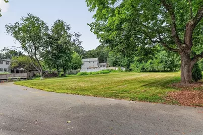 28 Twombley Ave, Billerica, MA 01862 - Photo 32