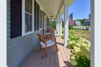 25 Cobblestone Ln, Middleborough, MA 02346 - Photo 4