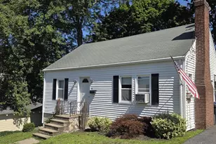 10 Duke St, Swampscott, MA 01907 - Photo 4