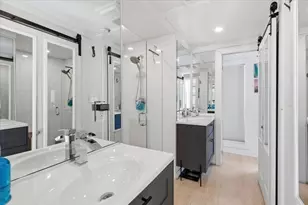 1 Pier 8 13th St, Boston, MA 02129 - Photo 20