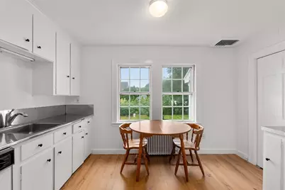 204 Thacher St, Milton, MA 02186 - Photo 10