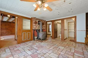 525 Clark St, Gardner, MA 01440 - Photo 8