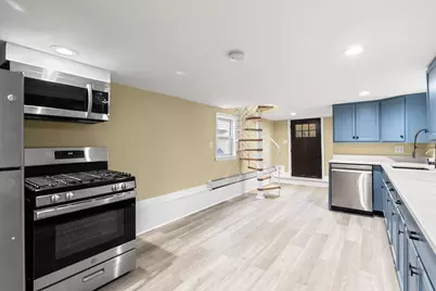 851 Quincy Shore Dr, Quincy, MA 02170 - Photo 16