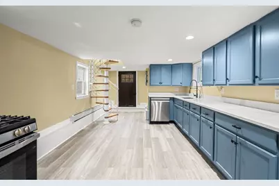 851 Quincy Shore Dr, Quincy, MA 02170 - Photo 18