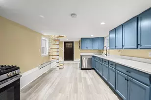 851 Quincy Shore Dr, Quincy, MA 02170 - Photo 18