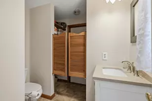 63 Jamestown Rd, Leominster, MA 01453 - Photo 14