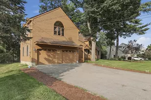 63 Jamestown Rd, Leominster, MA 01453 - Photo 2