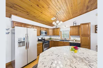 615 Taunton Ave, Seekonk, MA 02771 - Photo 8