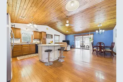 615 Taunton Ave, Seekonk, MA 02771 - Photo 2