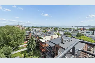 549 E 4th St #D5, Boston, MA 02127 - Photo 14