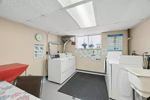 549 E 4th St, Boston, MA 02127 - Photo 10