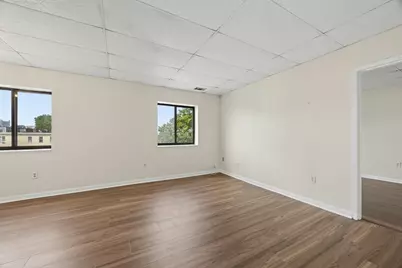549 E 4th St #D5, Boston, MA 02127 - Photo 2