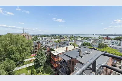549 E 4th St #D5, Boston, MA 02127 - Photo 12