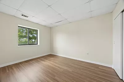 549 E 4th St #D5, Boston, MA 02127 - Photo 6