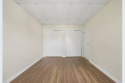 549 E 4th St #D5, Boston, MA 02127 - Photo 8
