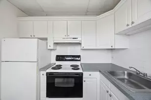 549 E 4th St, Boston, MA 02127 - Photo 6