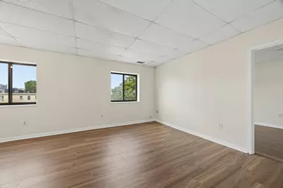 549 E 4th St #D5, Boston, MA 02127 - Photo 2