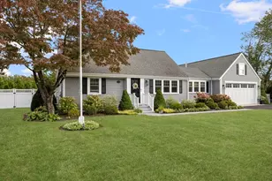 129 Fieldwood Ave, Seekonk, MA 02771 - Photo 1