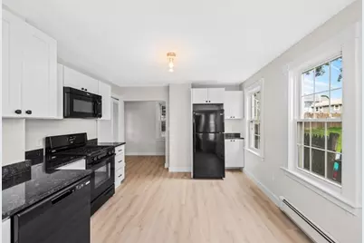 48 Franklin St, Peabody, MA 01960 - Photo 6