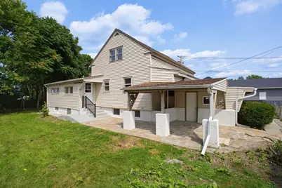 1 Railroad Ct, Millbury, MA 01527 - Photo 2