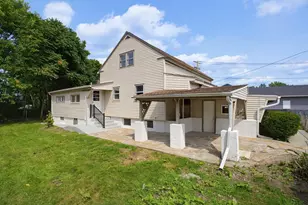 1 Railroad Ct, Millbury, MA 01527 - Photo 2