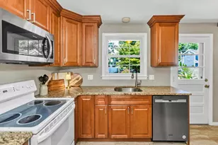 51 Merrick Ave, Holyoke, MA 01040 - Photo 22