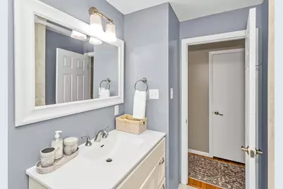 51 Merrick Ave, Holyoke, MA 01040 - Photo 30
