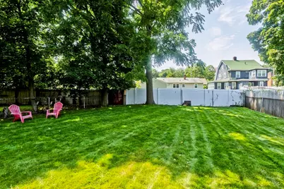 51 Merrick Ave, Holyoke, MA 01040 - Photo 14